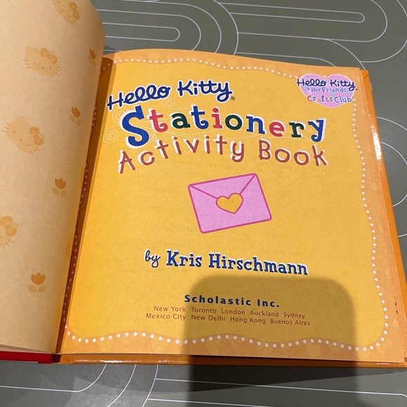 HELLO KITTY Stationery Art Craft Book Scholastic DIY Project Kawaii Sanrio 2001 - Picture 2 of 9